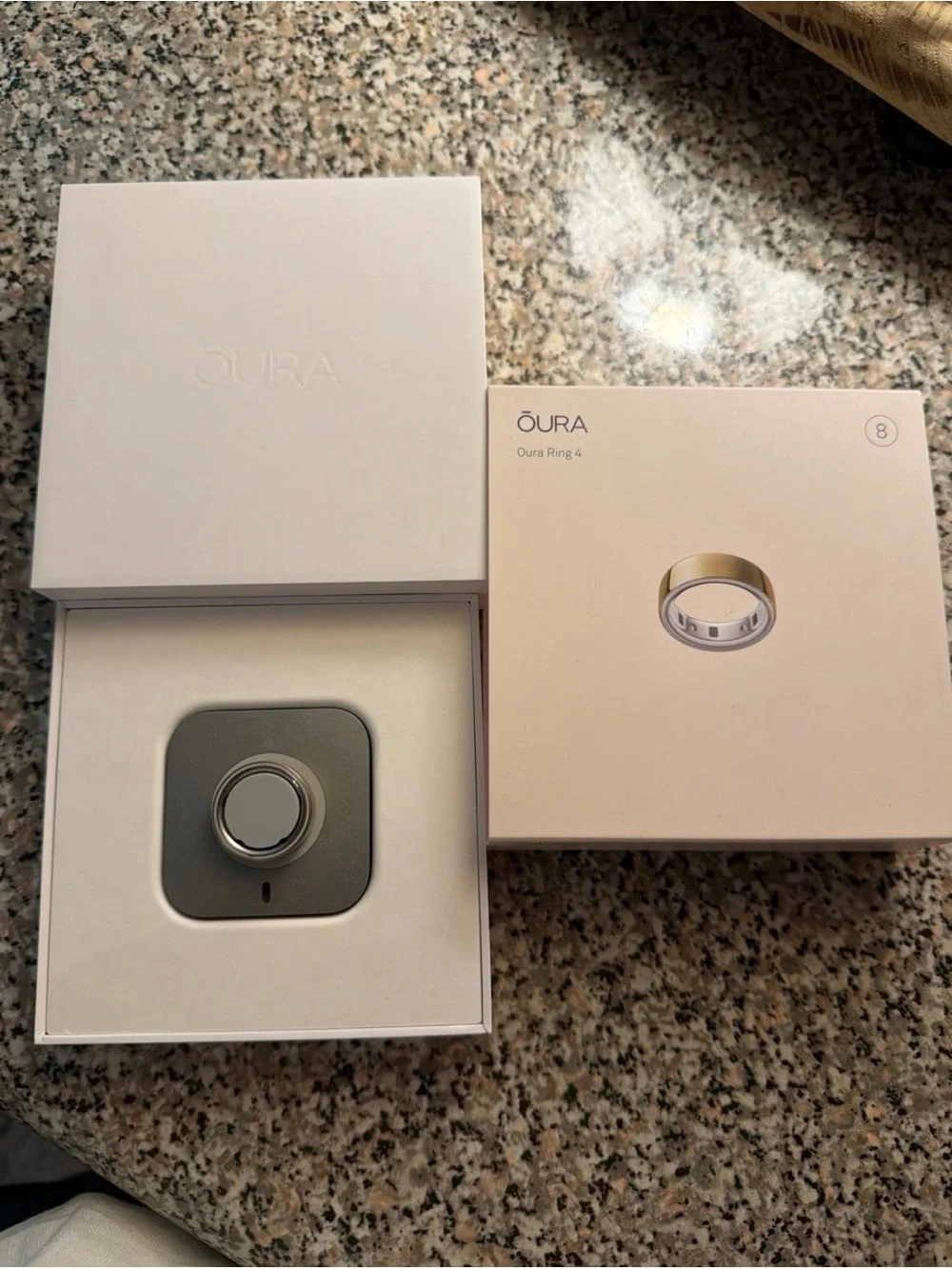 Oura Ring 4 Smart Wellness Ring - Gold Size 8